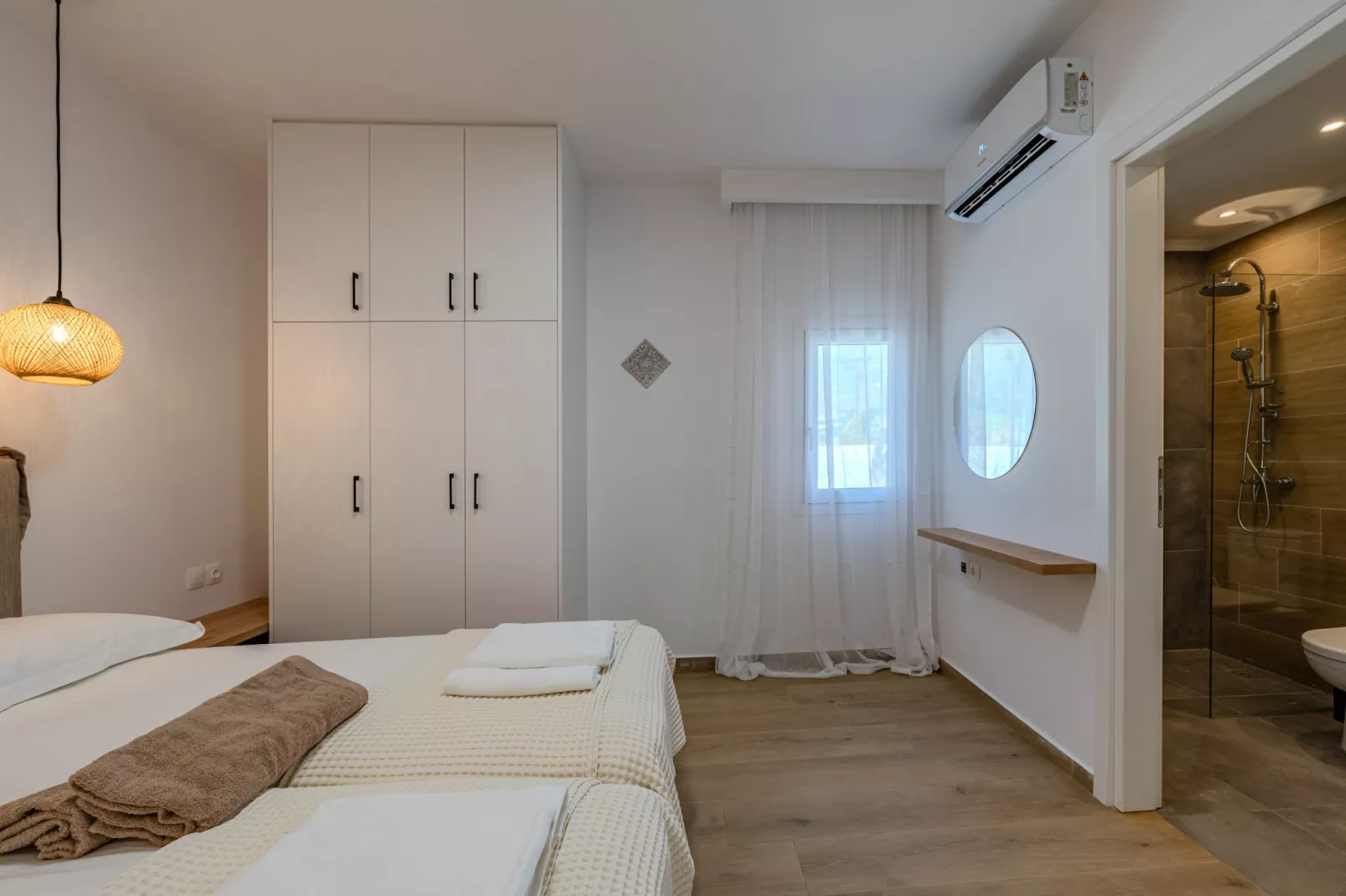 Mythos 5-Bedroom