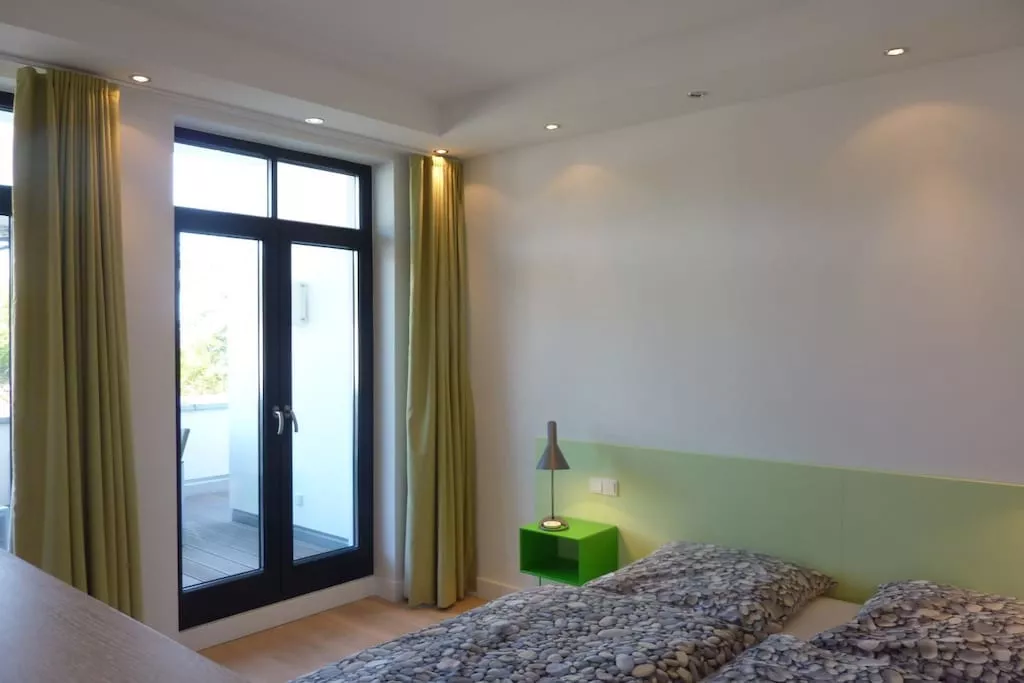 67070-Schlafzimmer