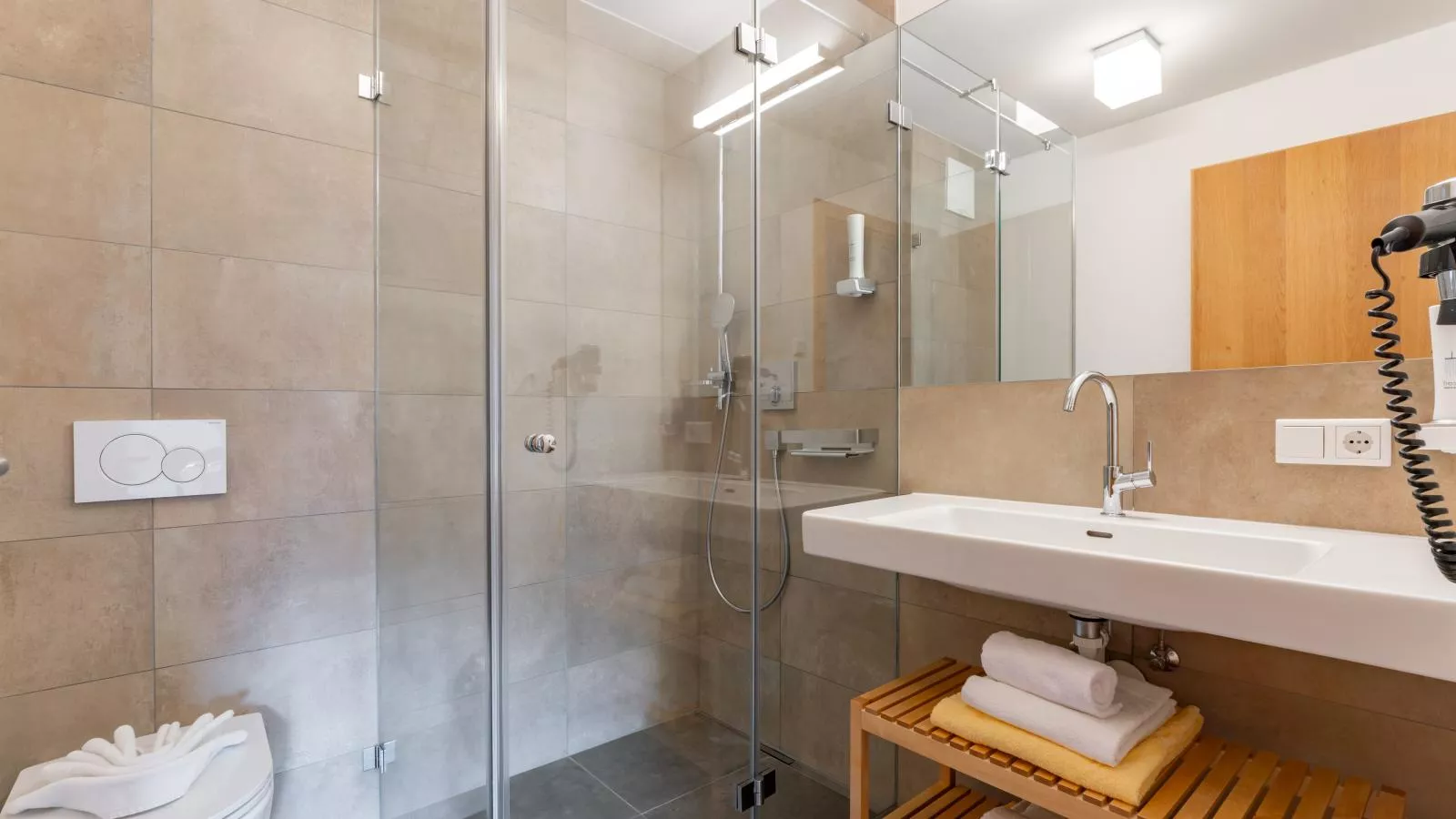 Tauernsuites Mitterwirt TOP 212-Bathroom