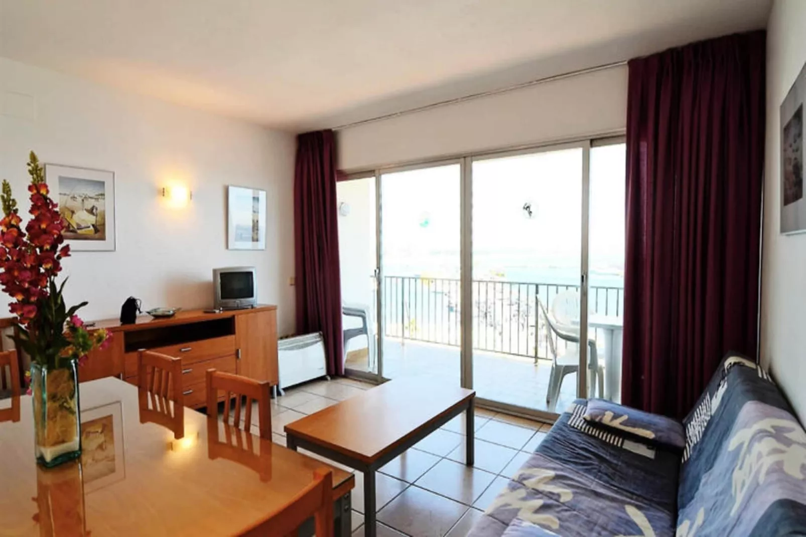 Appartements à L'Estartit-Außenbereich Sommer