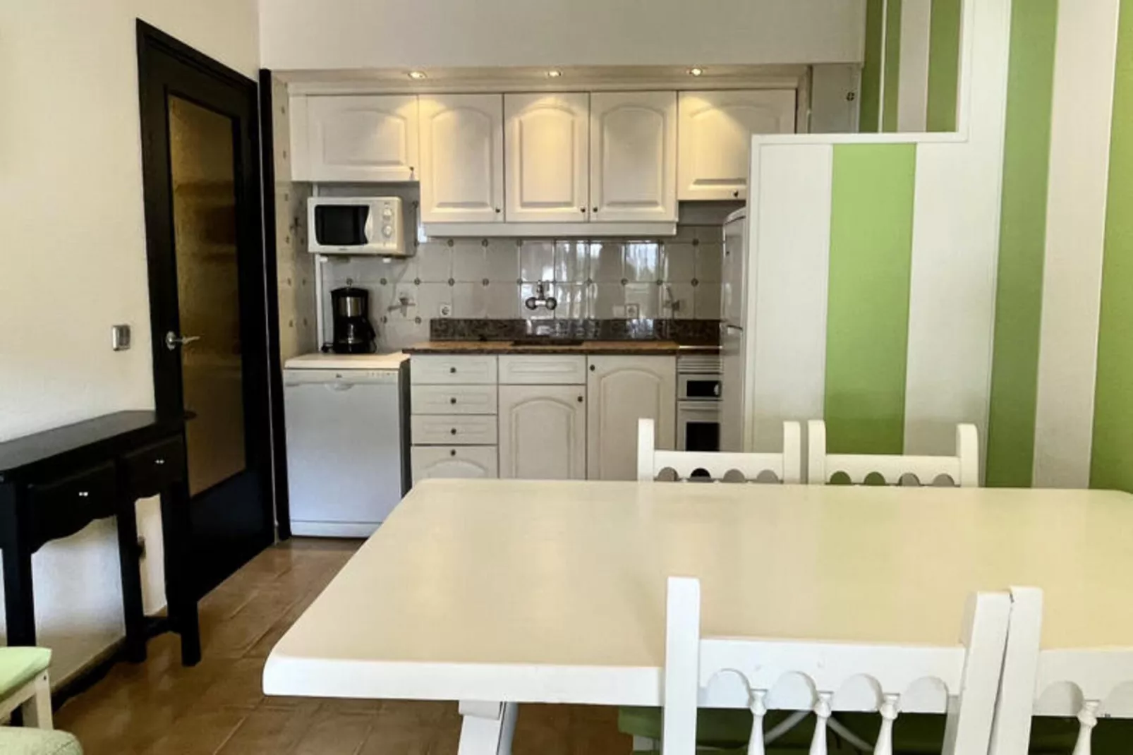 Appartements à L'Estartit-Dining room