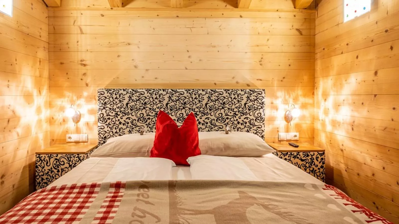 Luxury Lodge Kaprun XL-Bedroom