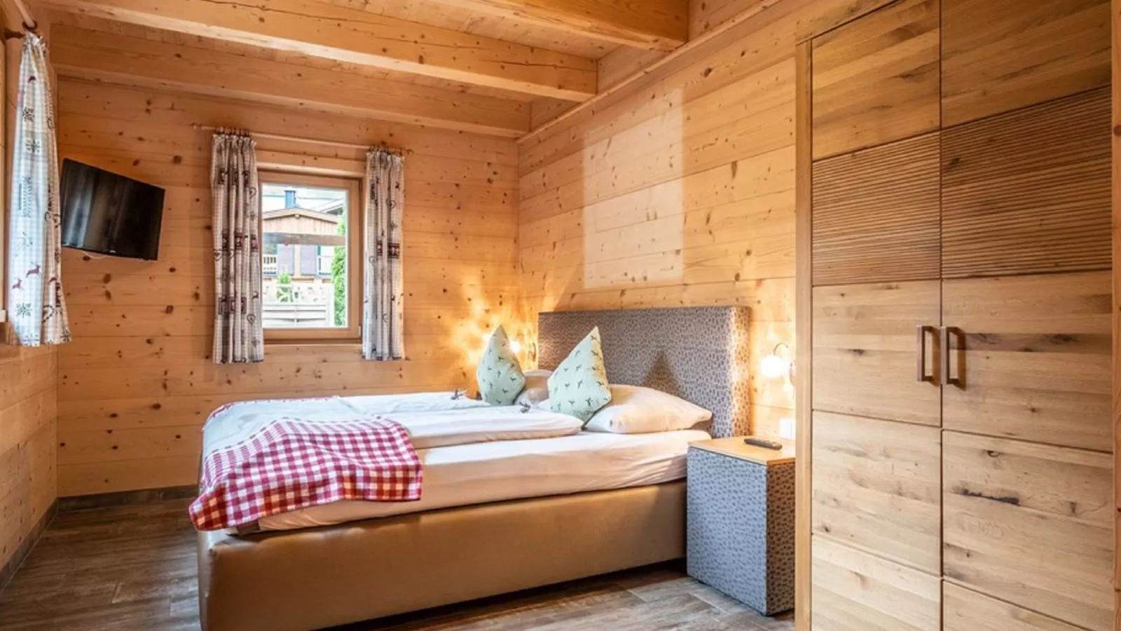 Luxury Lodge Kaprun XL-Bedroom