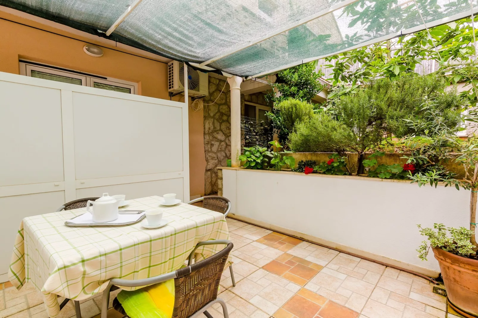 Apartments Captain - One Bedroom Apartment with Terrace (3 Adults)-Terrace