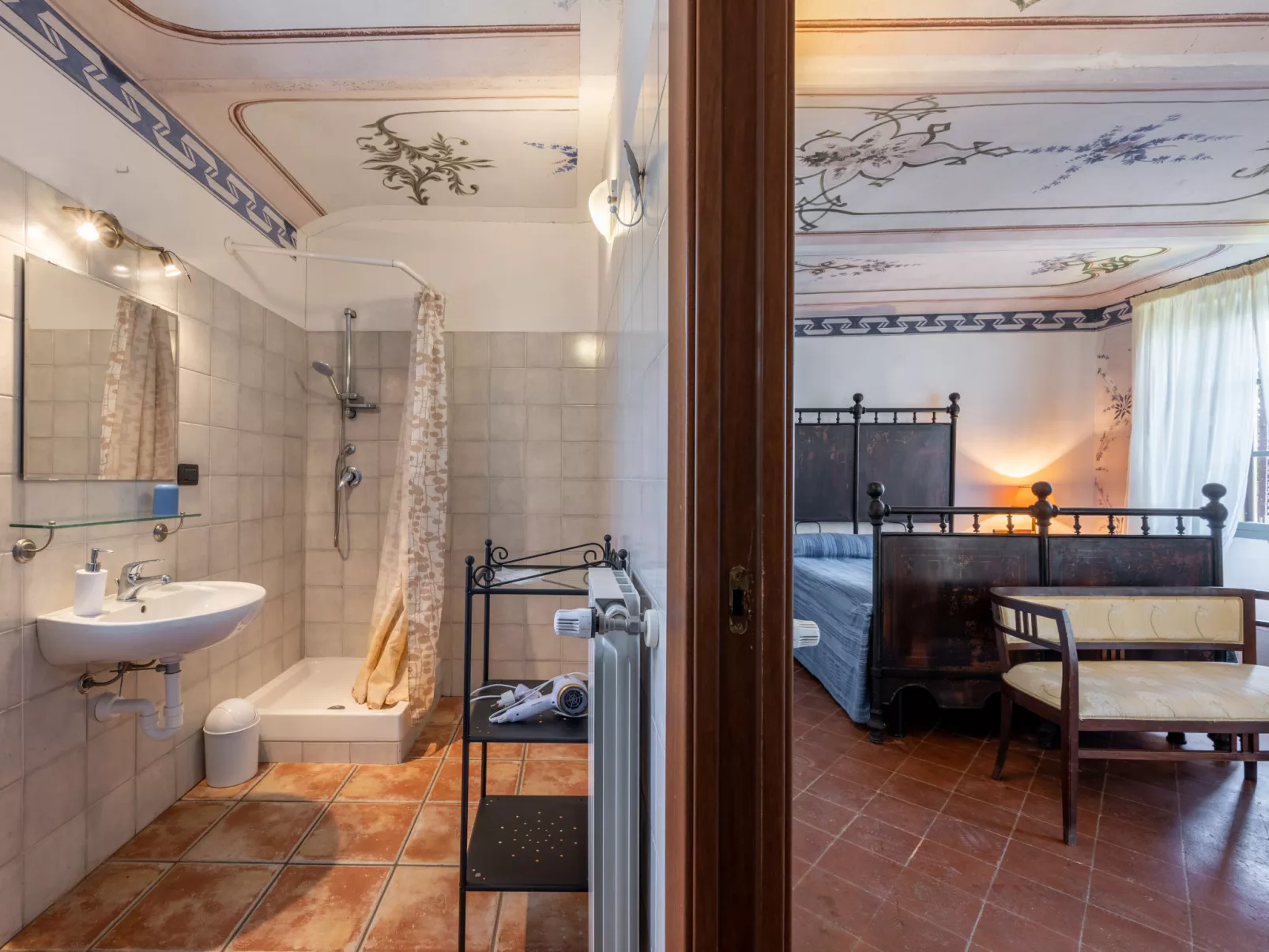 Relais San Desiderio-Drinnen