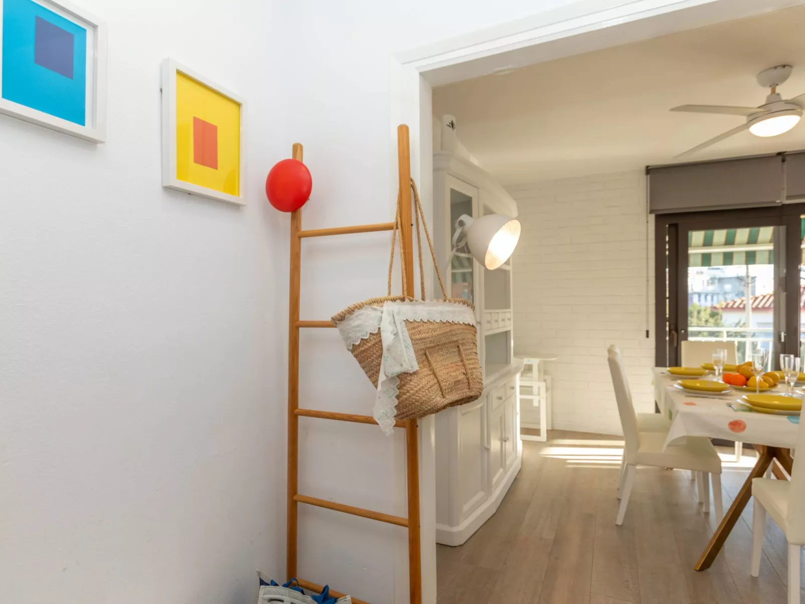 Cosy Flat-Drinnen