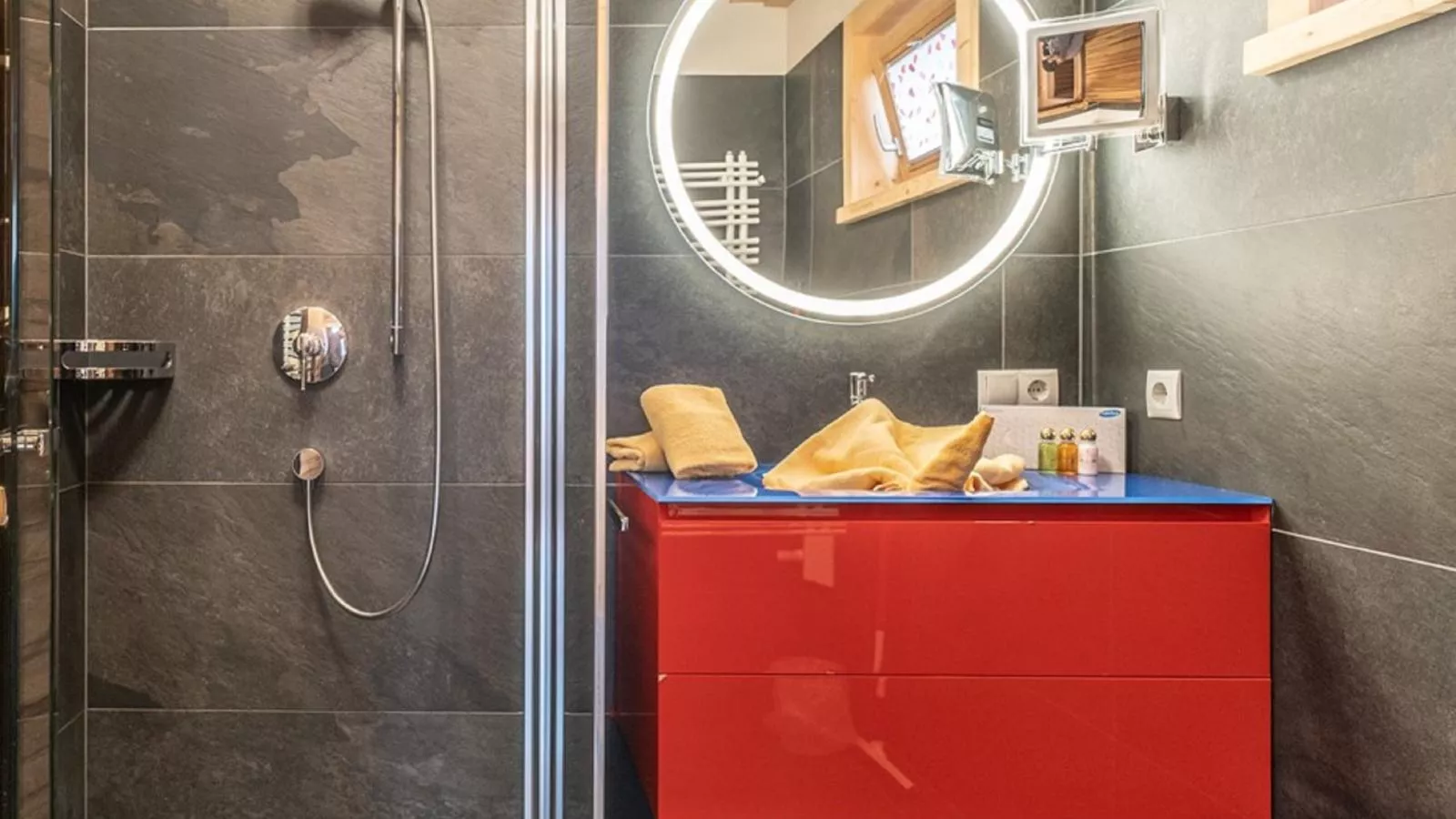 Luxury Lodge Kaprun XL-Bathroom