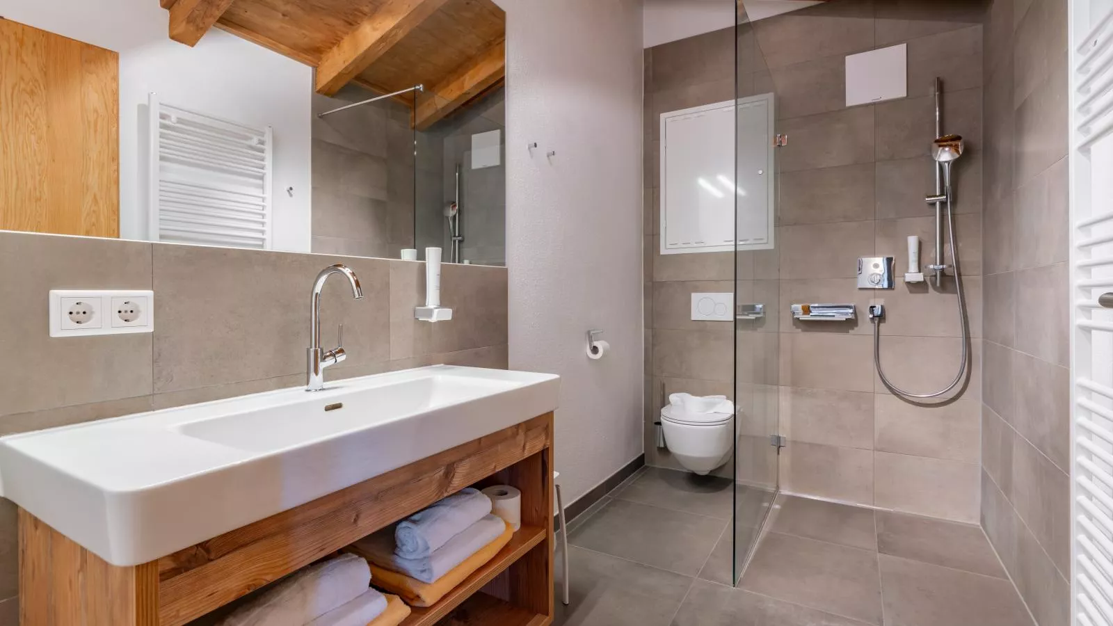 Tauern Suites Mitterwirt TOP 324-Bathroom