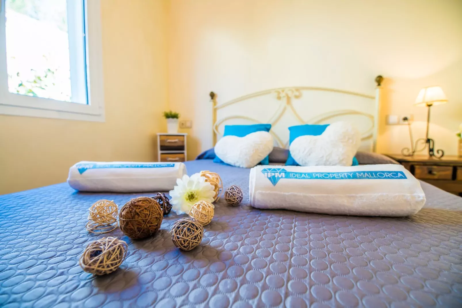 Adelfa-Bedroom