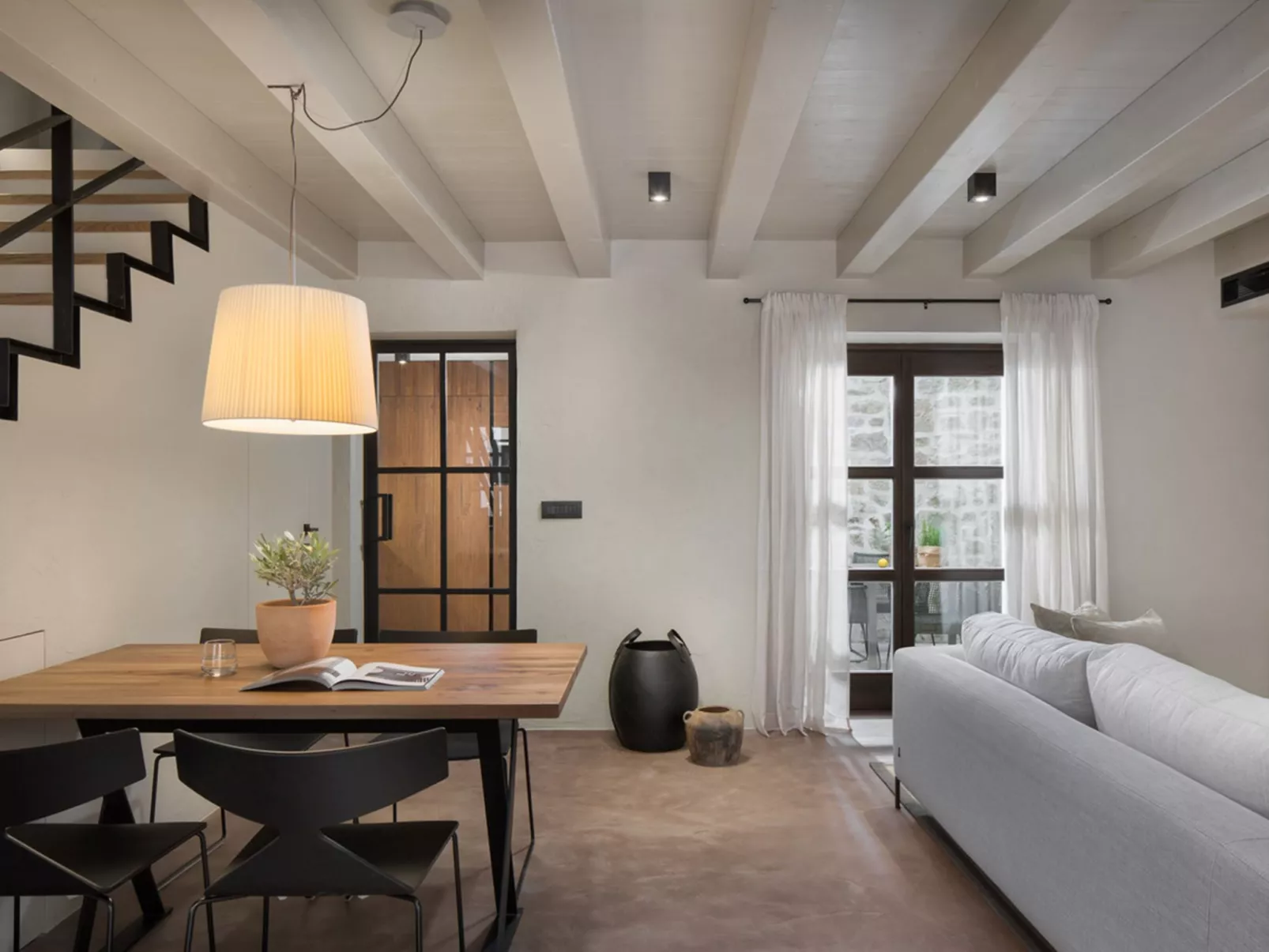 Villa Euphrasiana-Inside