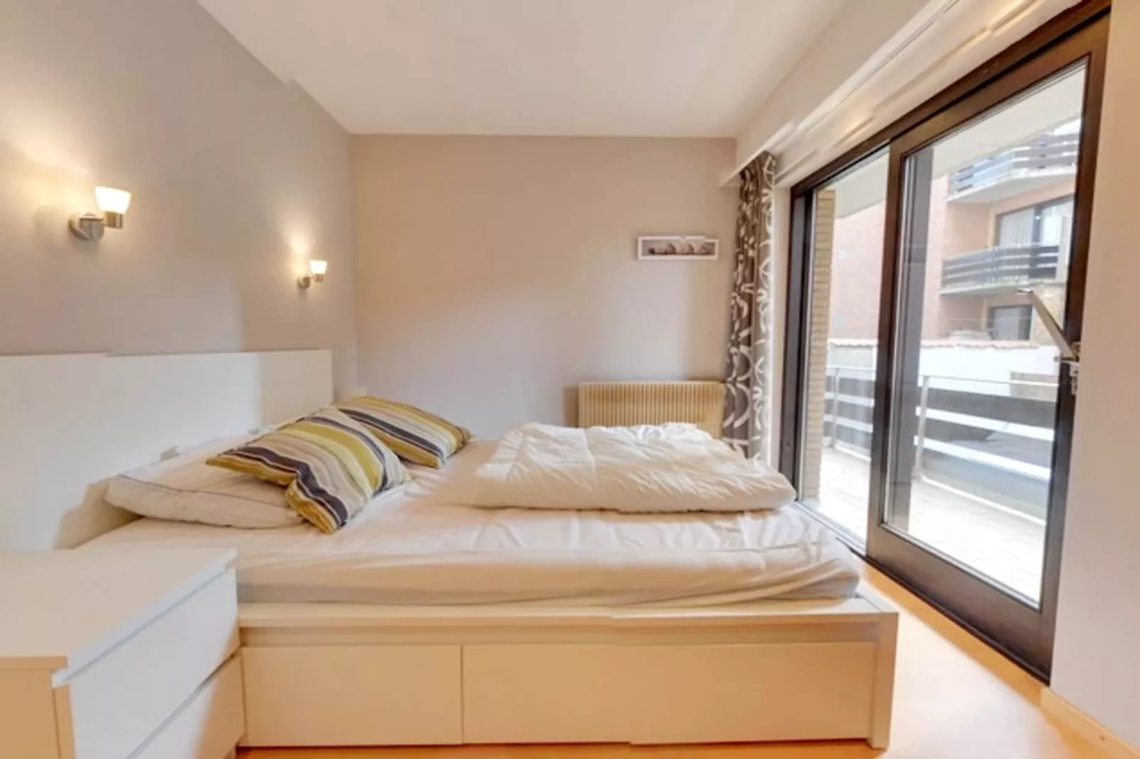 DIRECTOR 0201/ AC2-Schlafzimmer