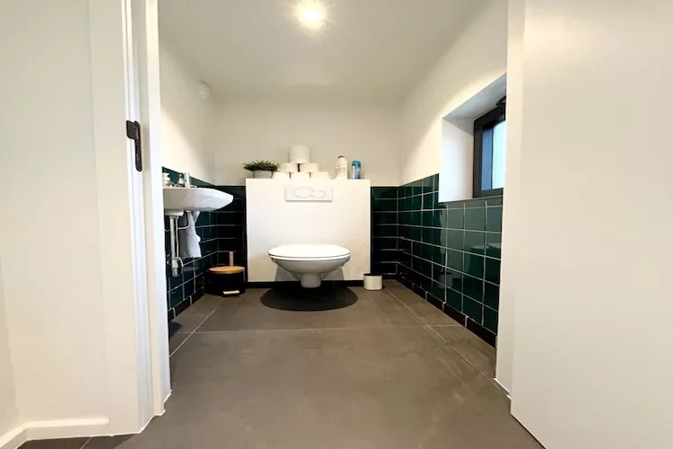 Villa Harpoenlaan Villa-Bathroom