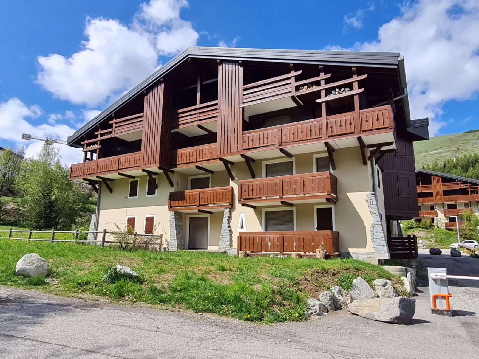 Chalets d'Or D-Outside