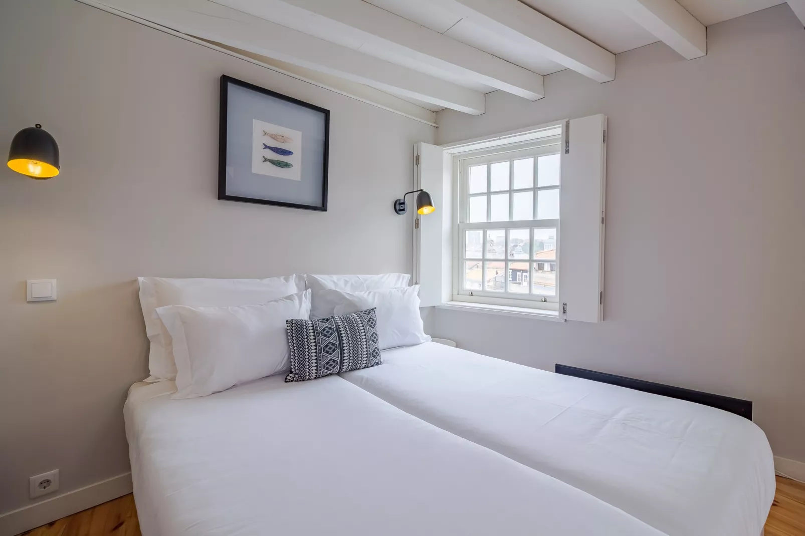 YOUROPO - City Center 5-Schlafzimmer