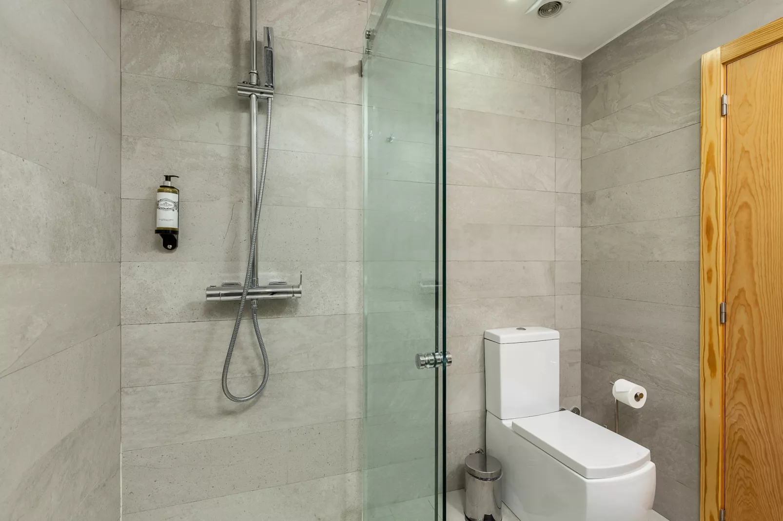 YOUROPO - Ribeira Gaia 3-Bathroom