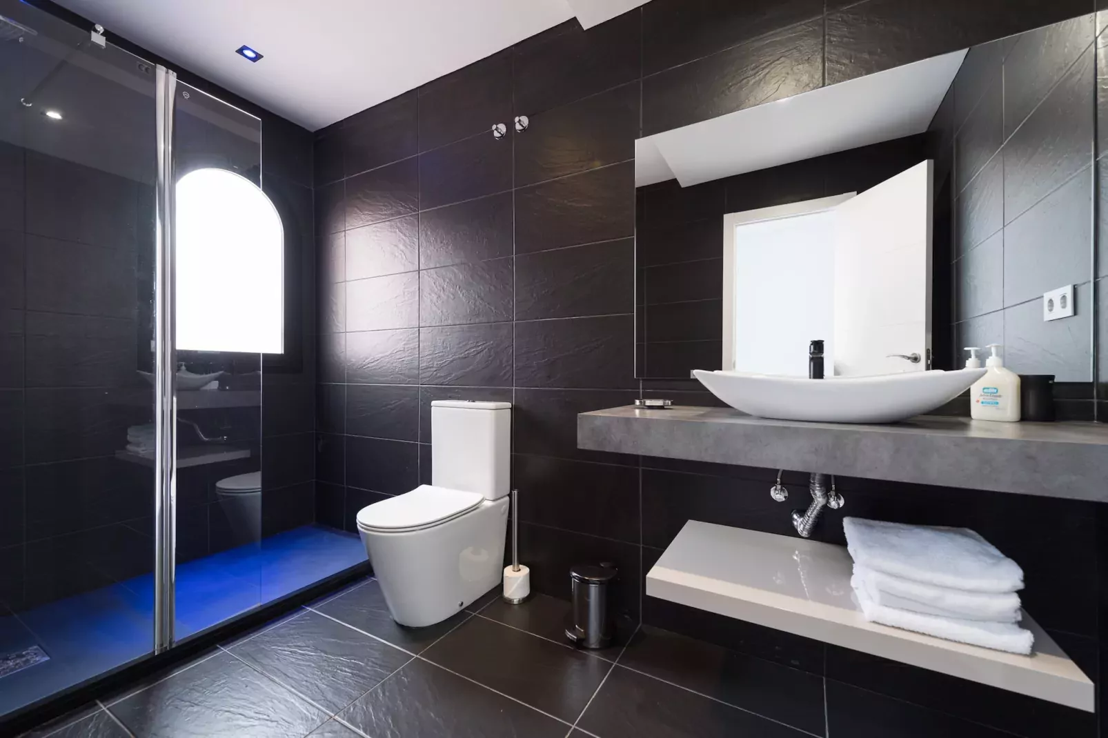 Meloneras private pool-Salle de bain