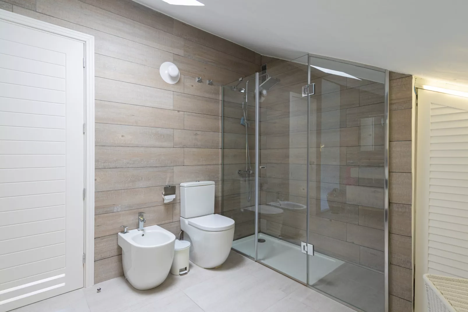 Blue Marlin 14-Bathroom