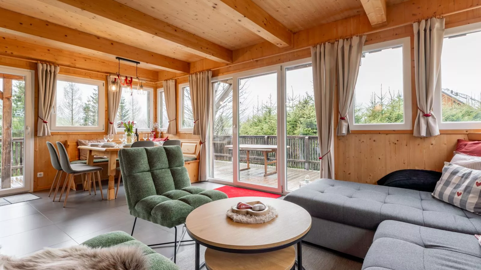 Die Bergliebe-Living room