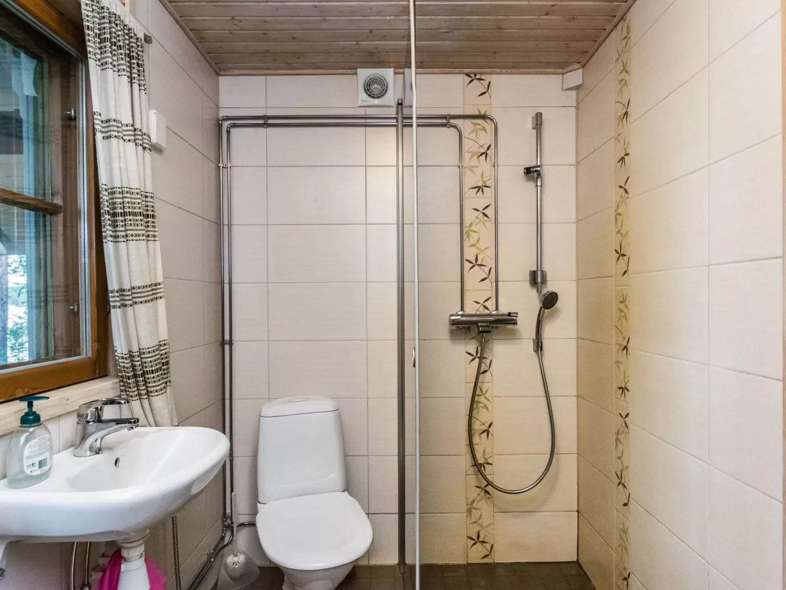 Vihreä mökki-Inside