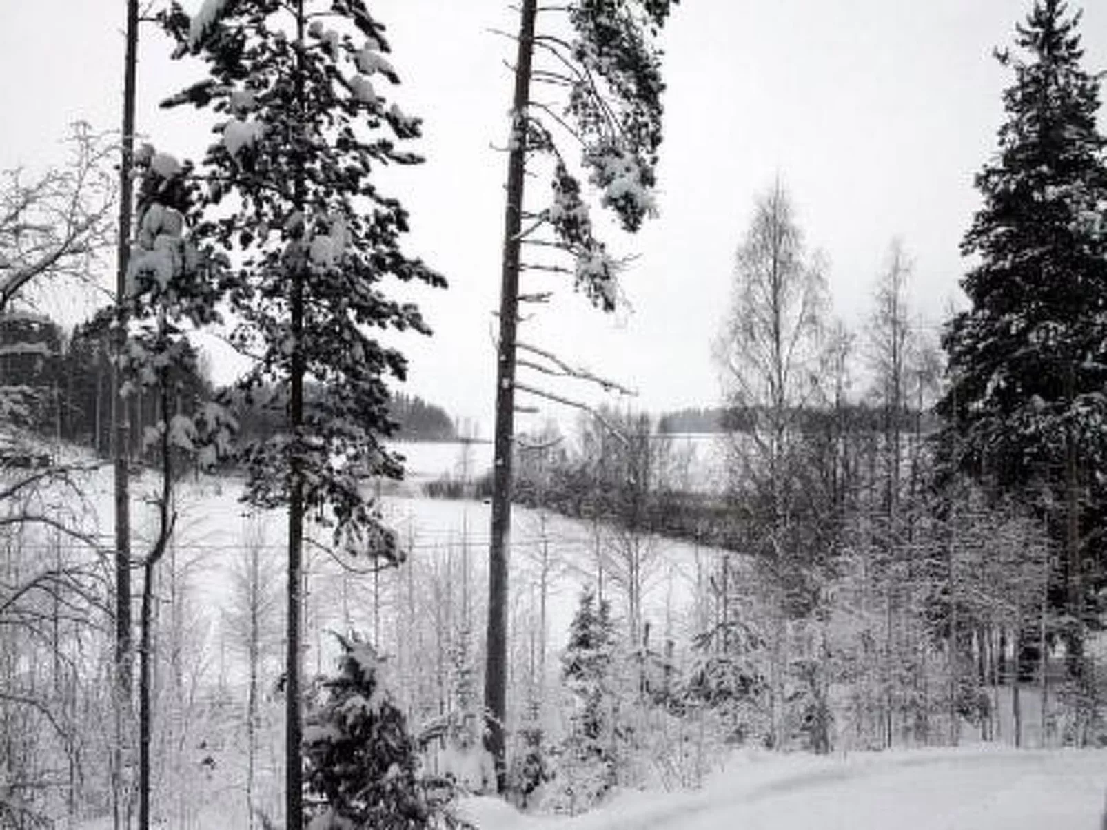 Ylähuone-Draußen