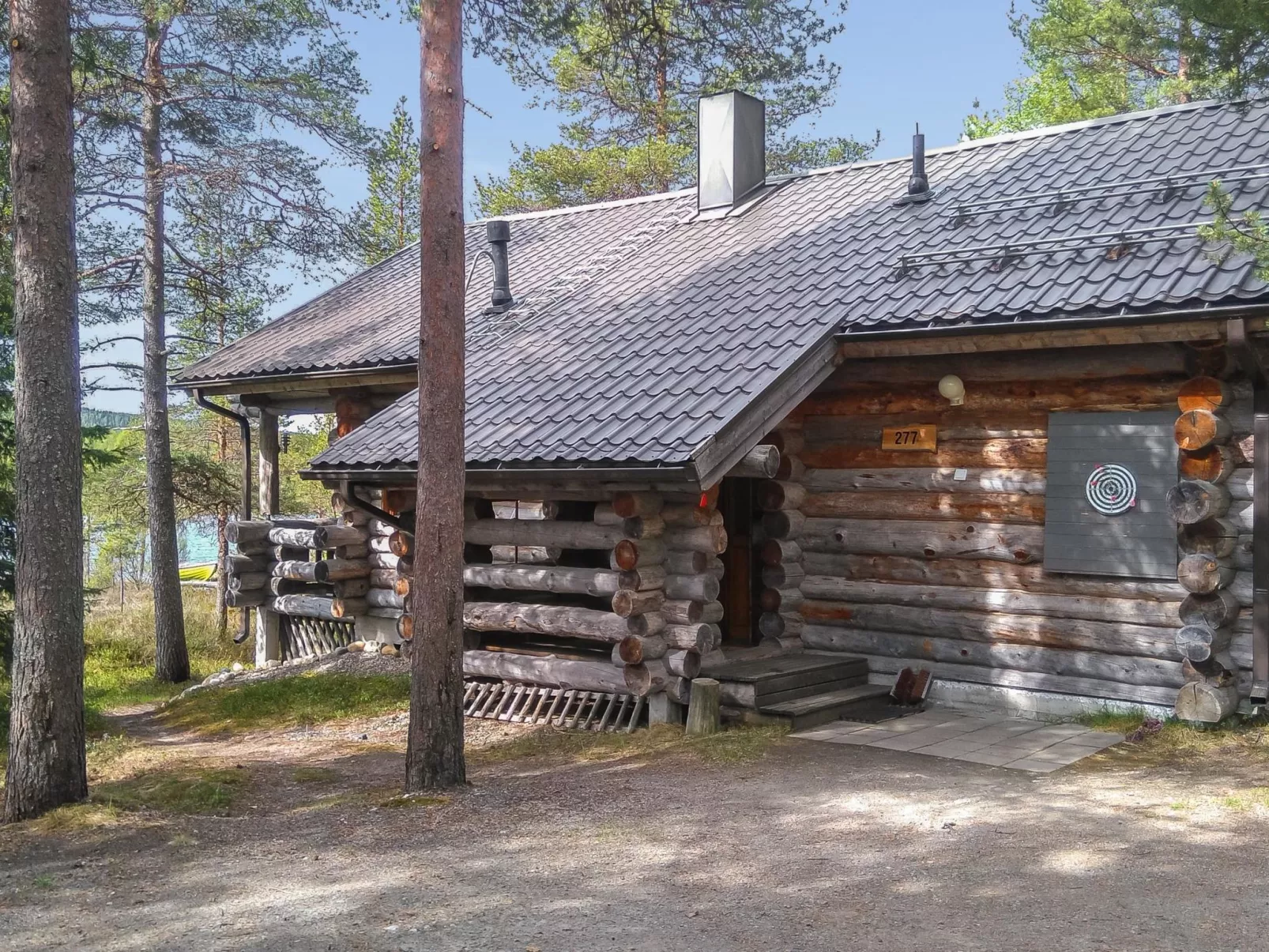 Honkapirtti, vuotunki-Draußen