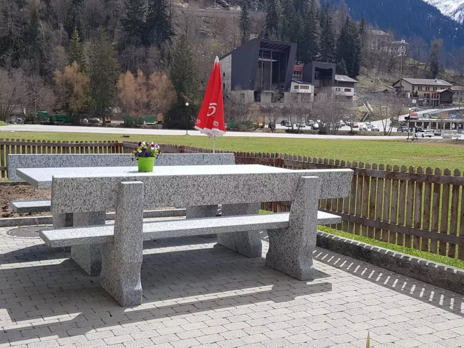 Lischa 3. OG Süd-Dehors