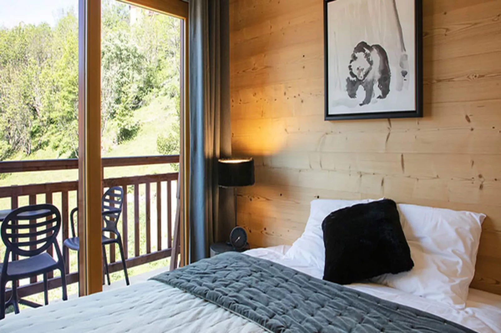 VAUJANY Edelweiss-A38P-Bedroom
