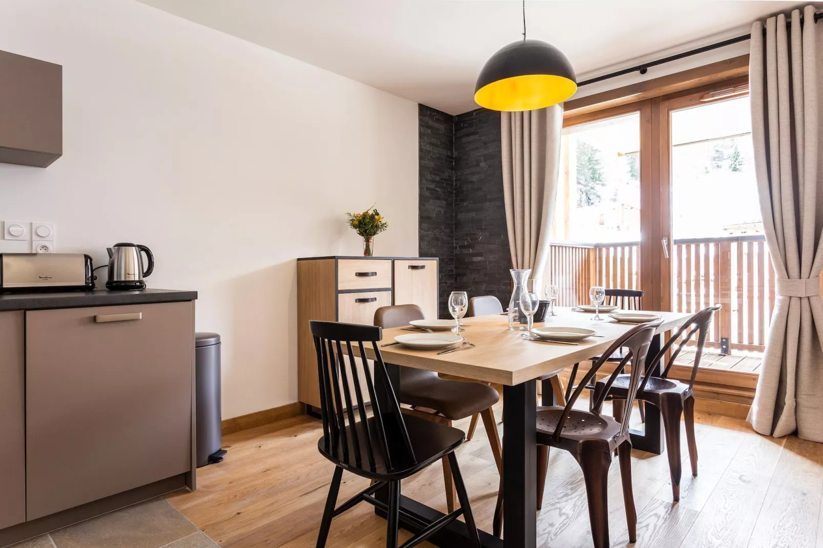 Le Diamant des Neiges-A26P-Dining room