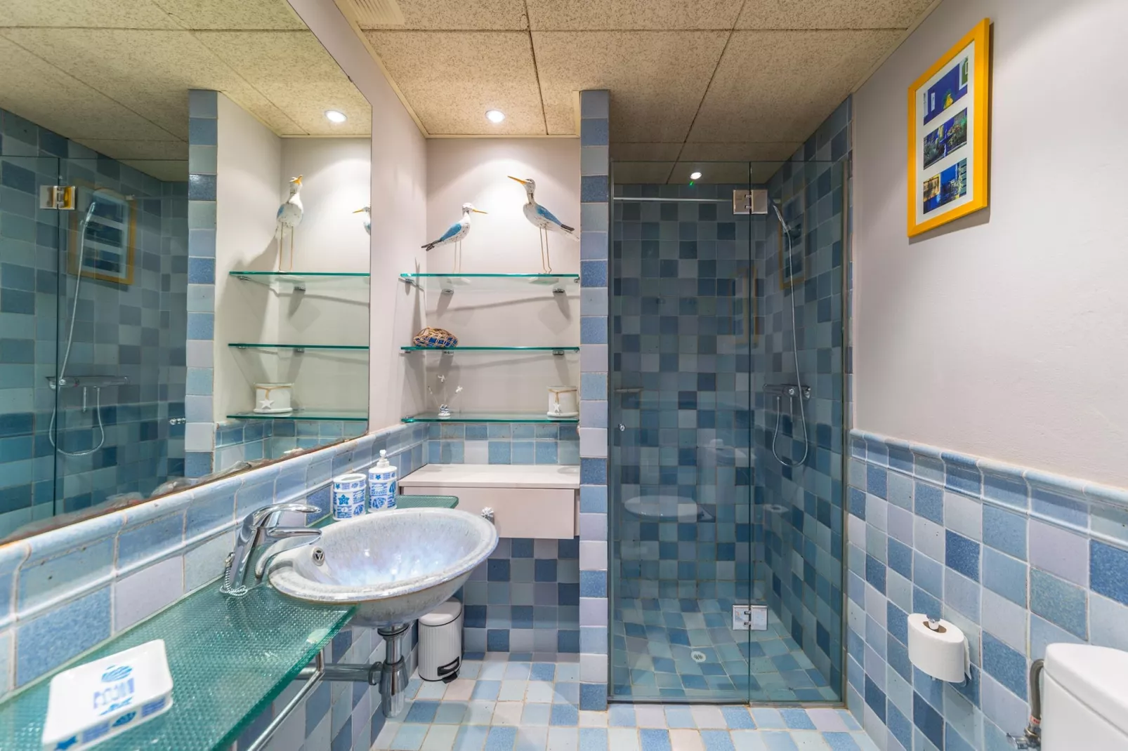 Diana-Bathroom