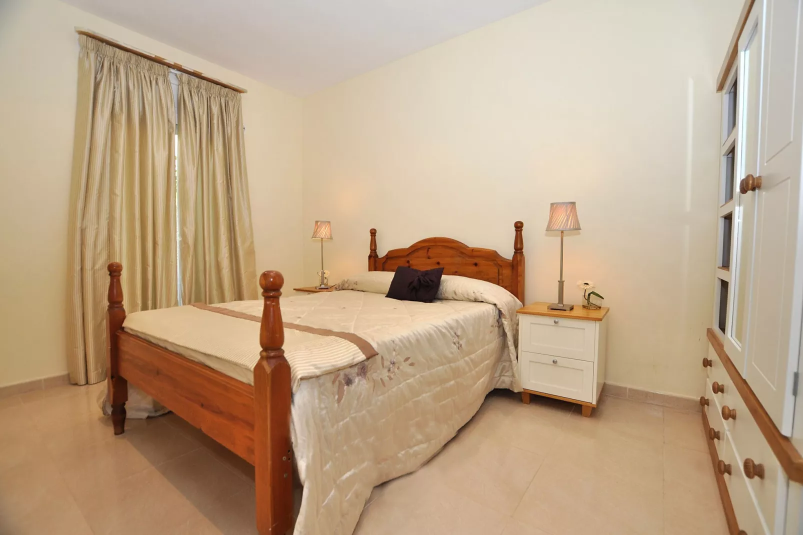 1131 PALAU Casa con Piscina-Chambre