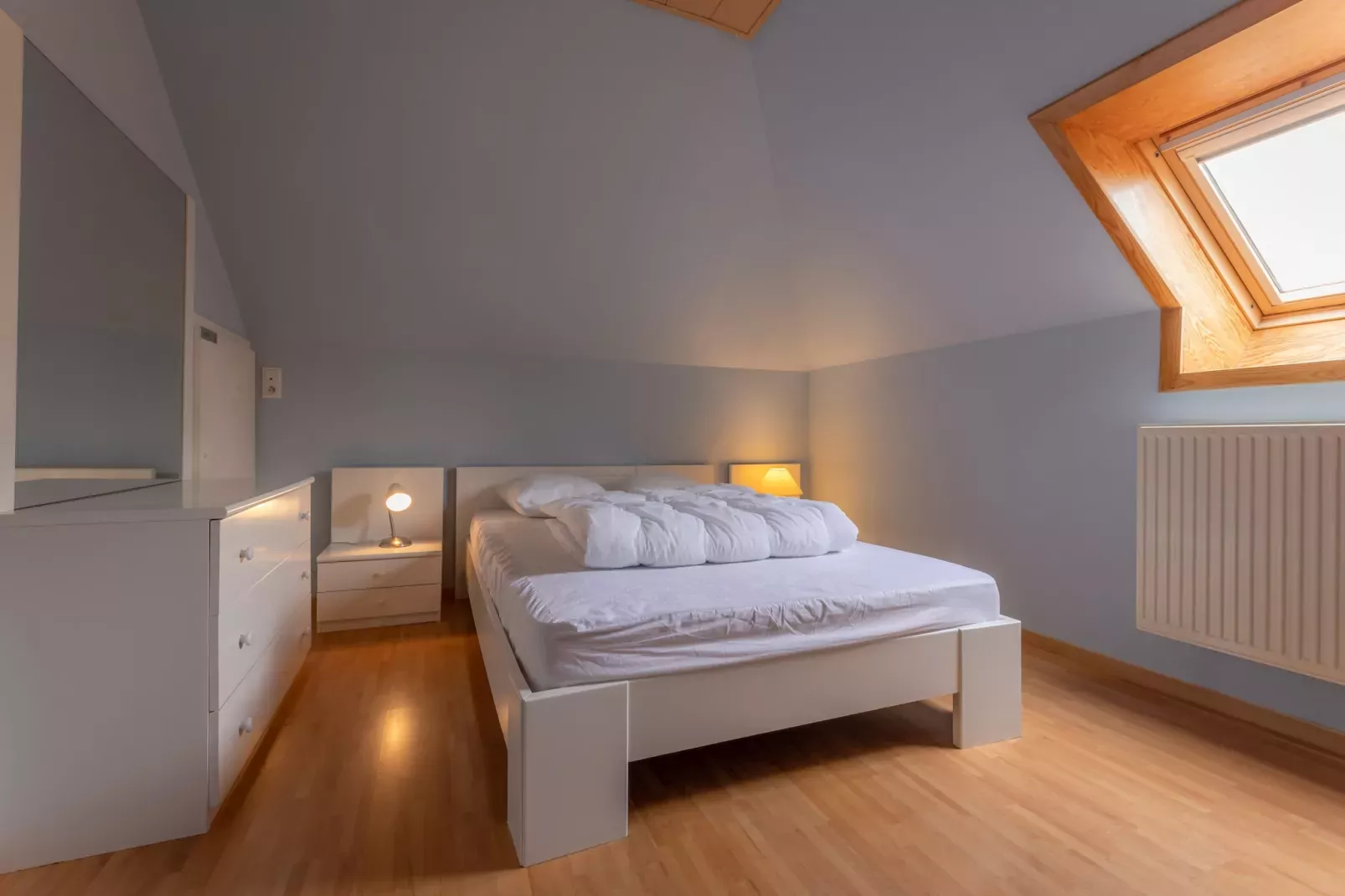 At Home-Chambre