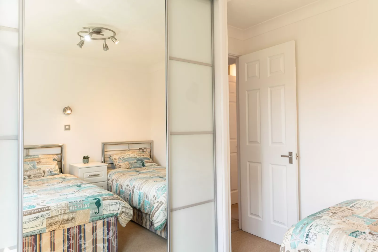 Serendipity Lodge-Bedroom