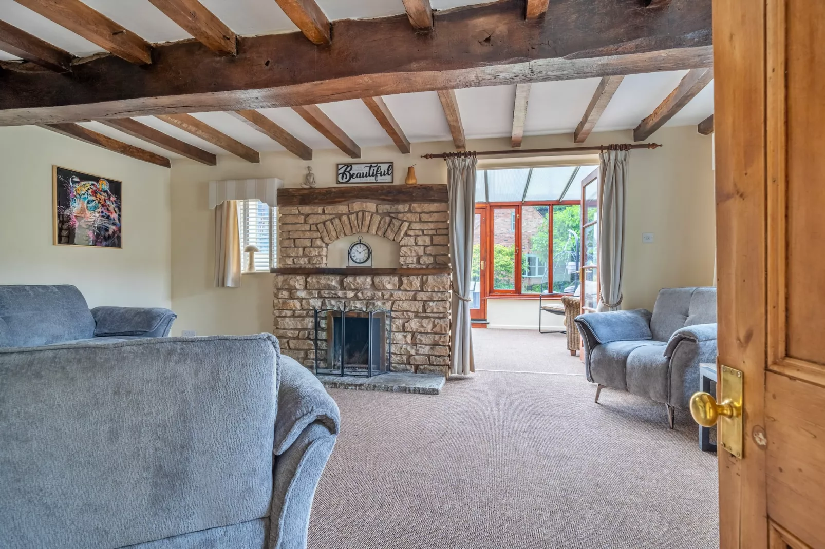 Barn Cottage-Living room