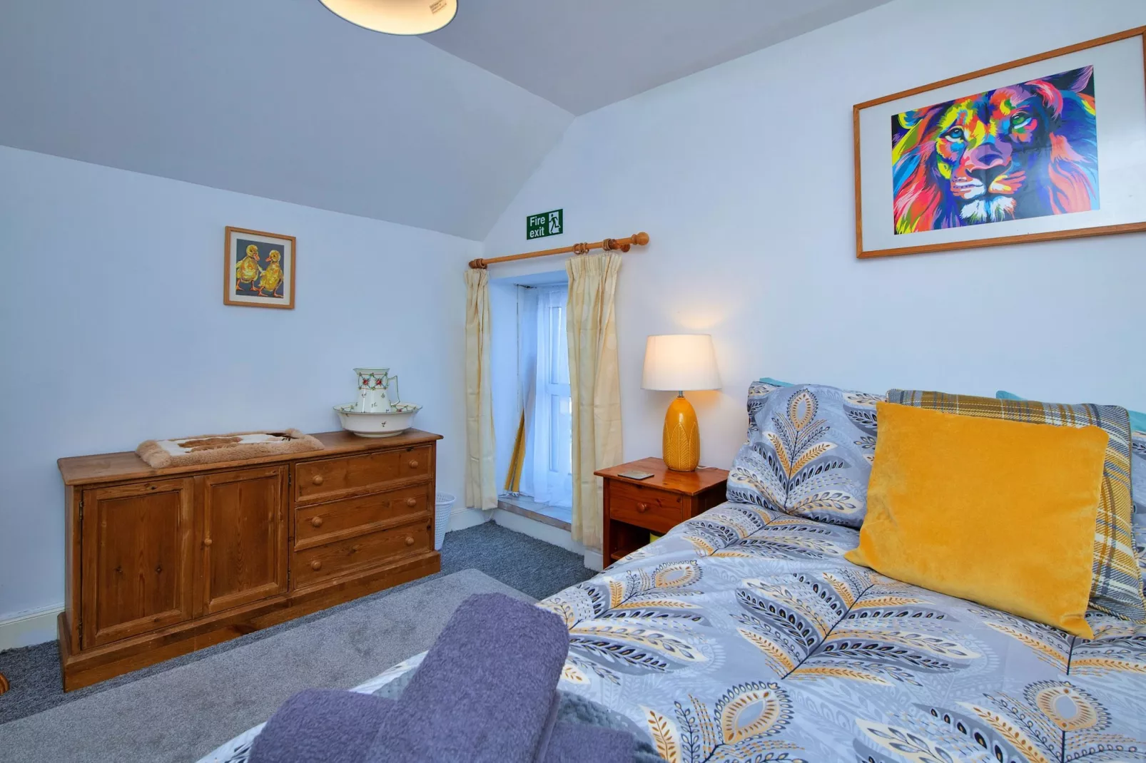 Arosfa Cottage-Bedroom