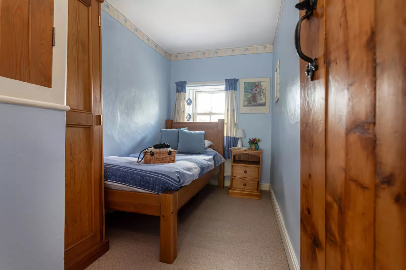 Garden Cottage-Bedroom