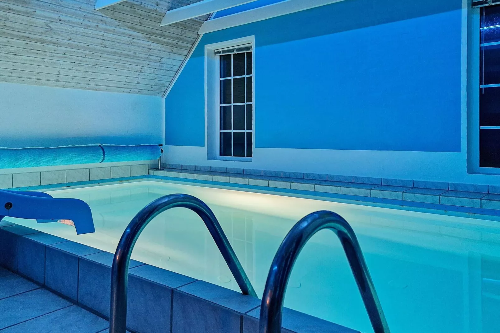 12 person holiday home in Ulfborg-Indoor