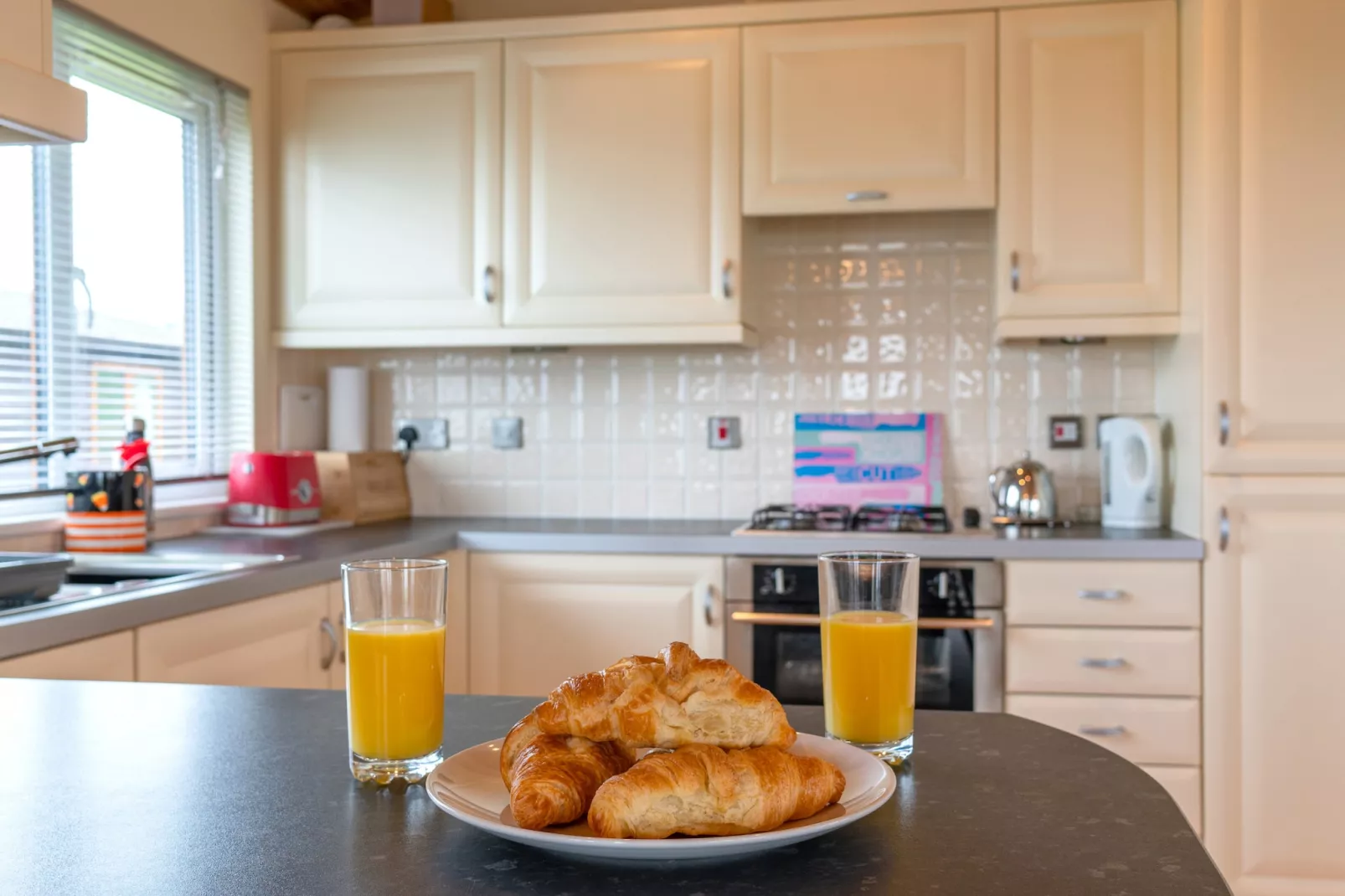 Whitsand Bay Lodge-Kitchen