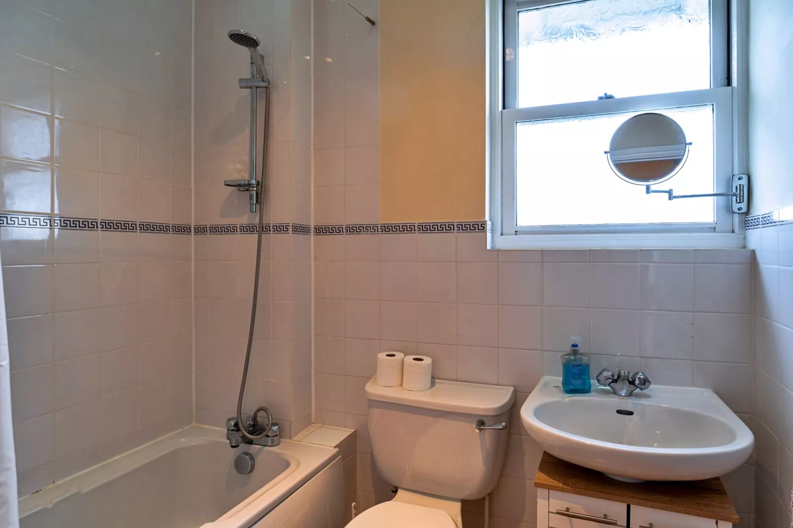 Kanangra-Bathroom