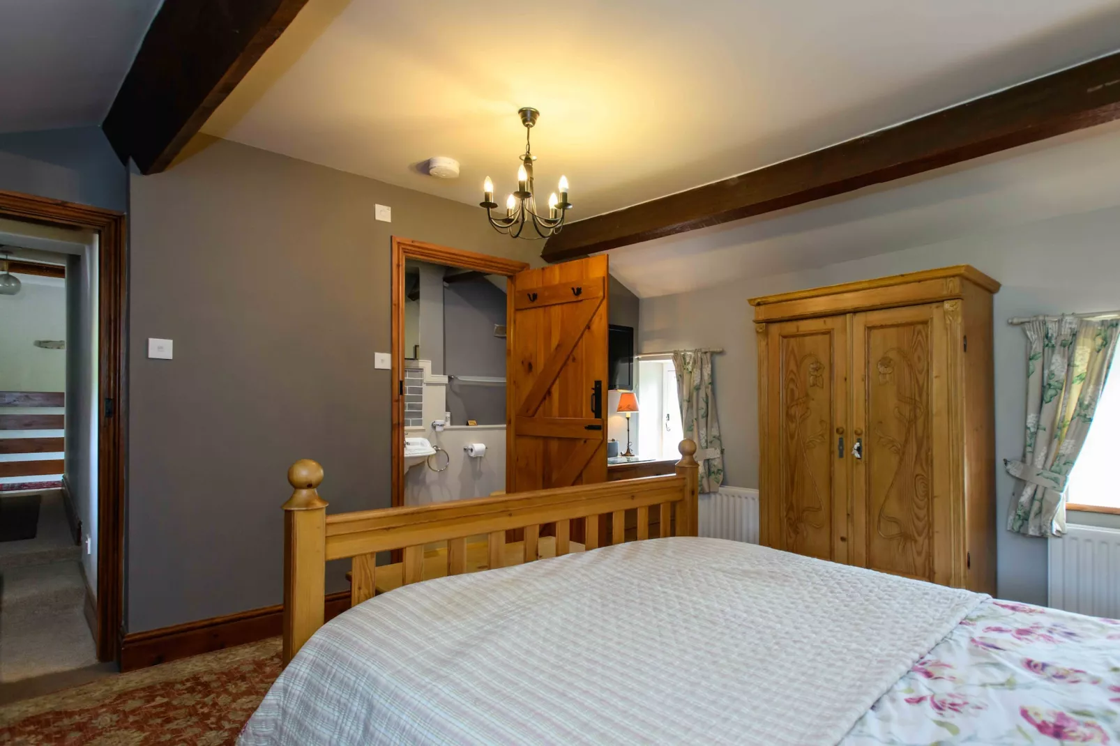 Shepherds Cottage at Mile House Farm-Bedroom