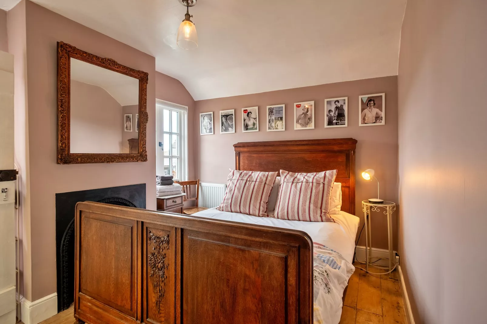 3 Elm Cottage-Bedroom