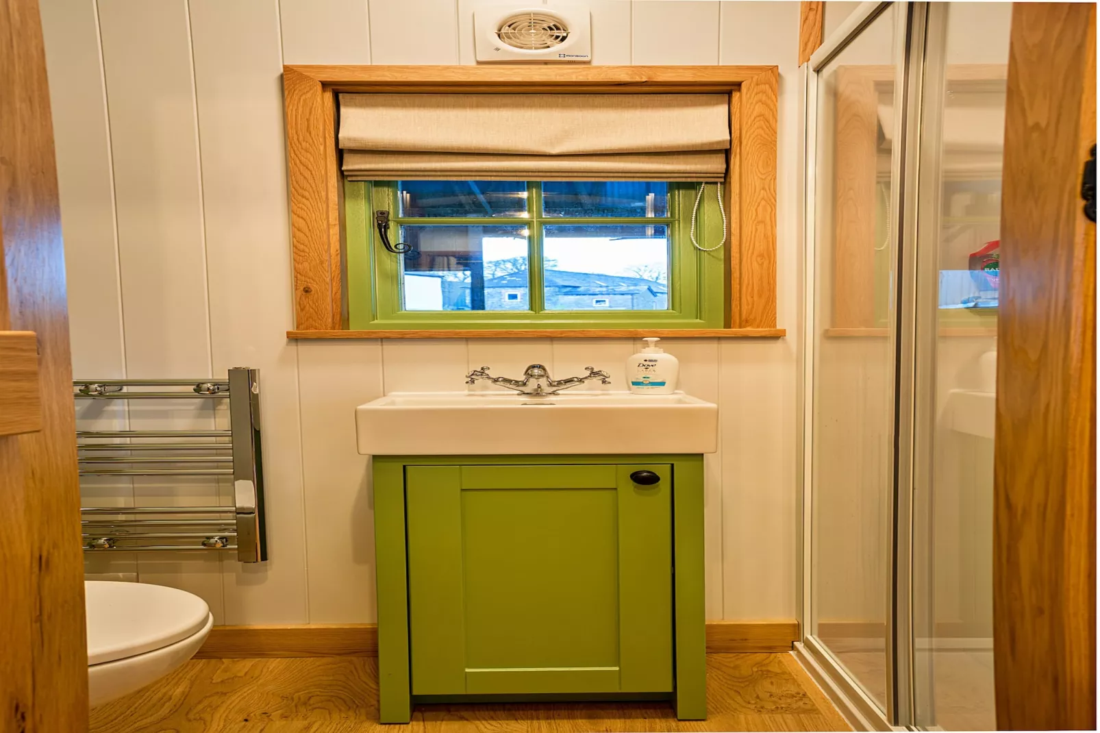 The Shepherd's Hut at Northcombe Farm-Bathroom