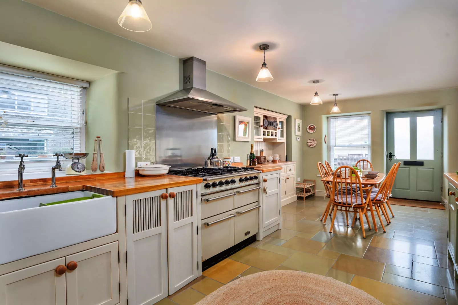 Swalebeck House-Cuisine