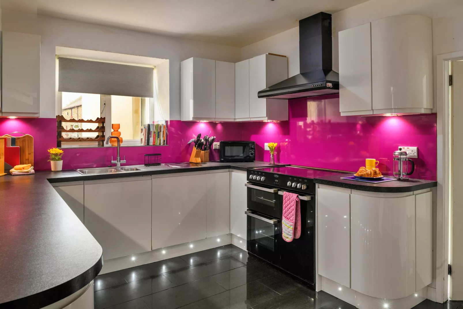 Bodlawen Holiday House - Edge of Snowdonia-Kitchen