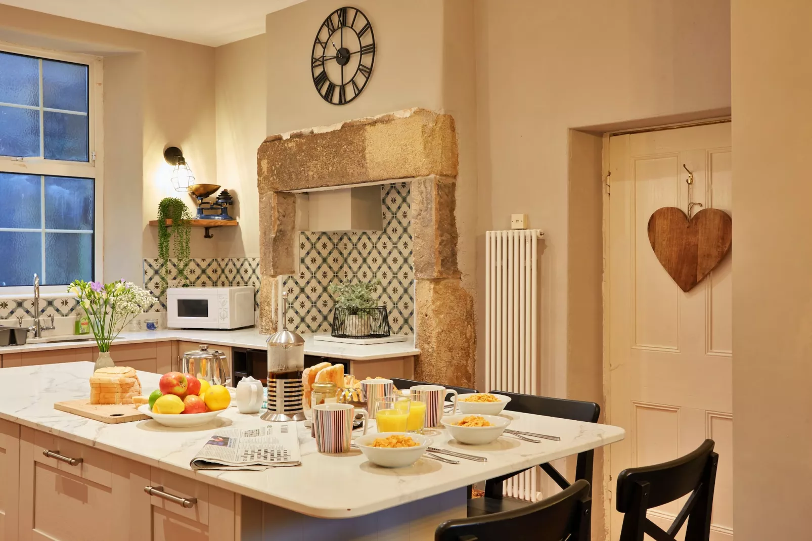 The Cottage at Tideswell-Dining room