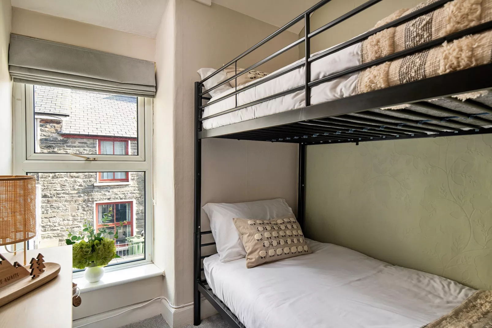 Bwthyn Llechi (Slate Cottage)-Bedroom