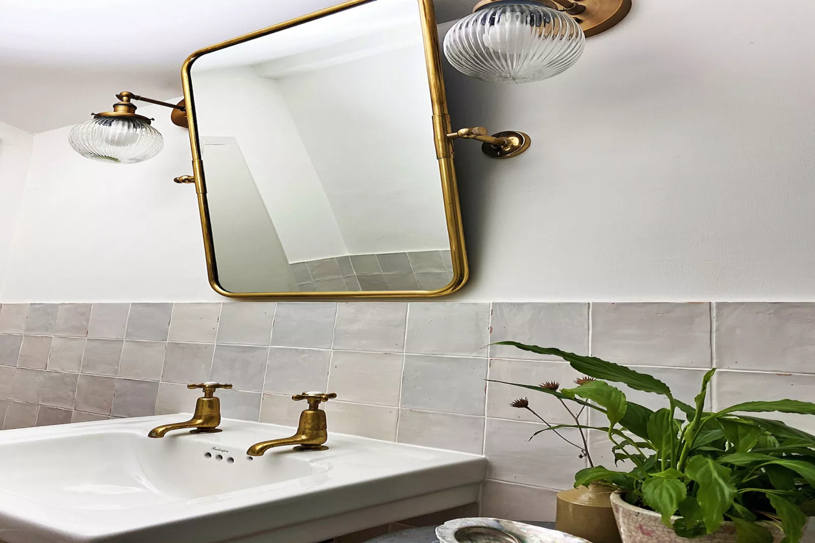 Calm Cottage, Kingsand-Bathroom