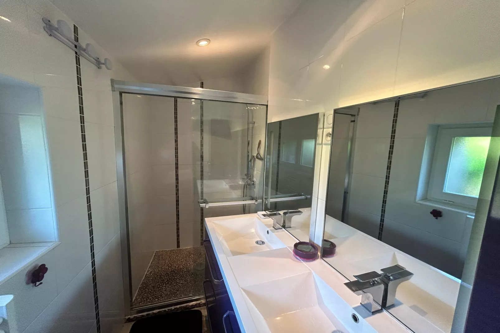 Maison avec terrasse sud et jardin clos Paimpol-Bathroom