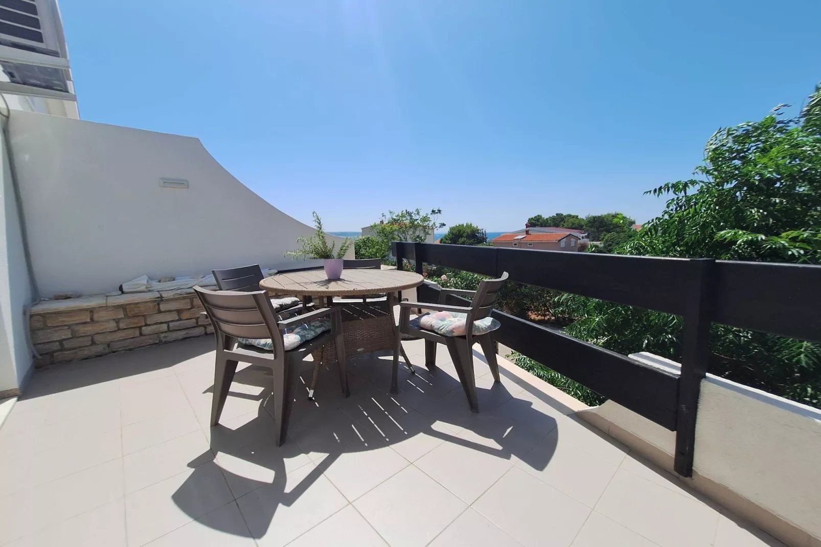Sea View  Apartment Povljana - One Bedroom Apartment with Sea View-Terrace