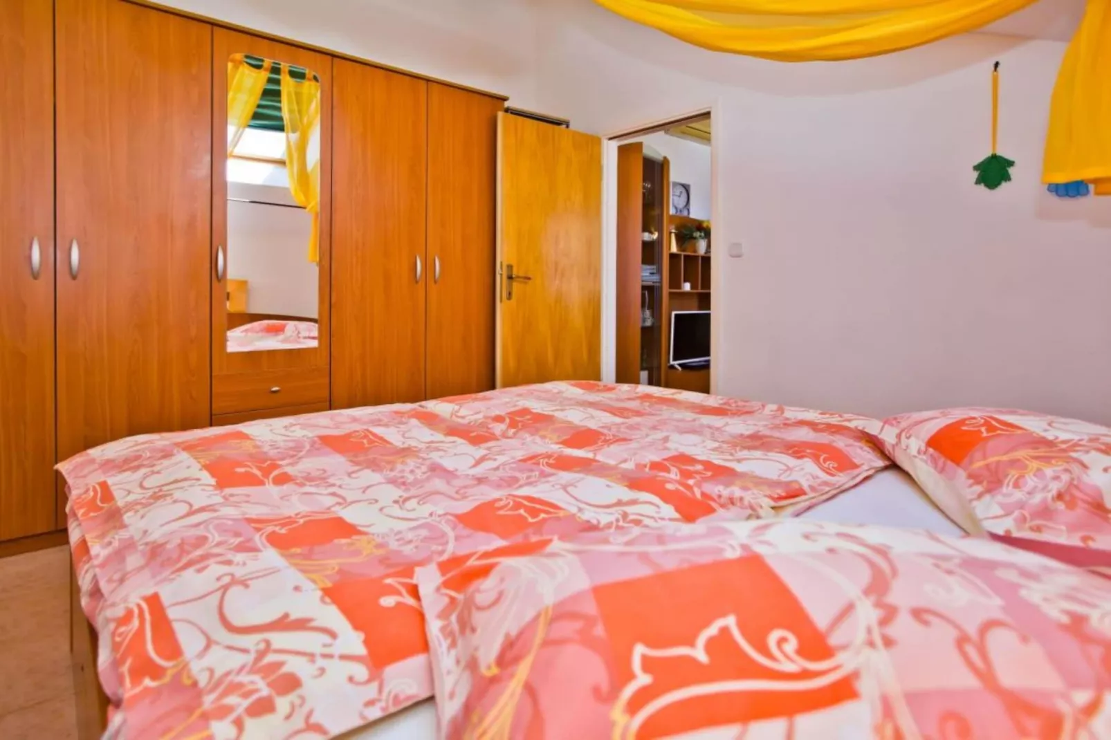 Charming and Sunny Hvar Apartments - One Bedroom Apartment with Balcony (owner 6)-Bedroom