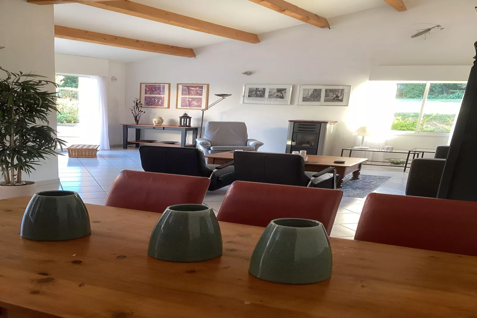 Villa Le Midi-Dining room